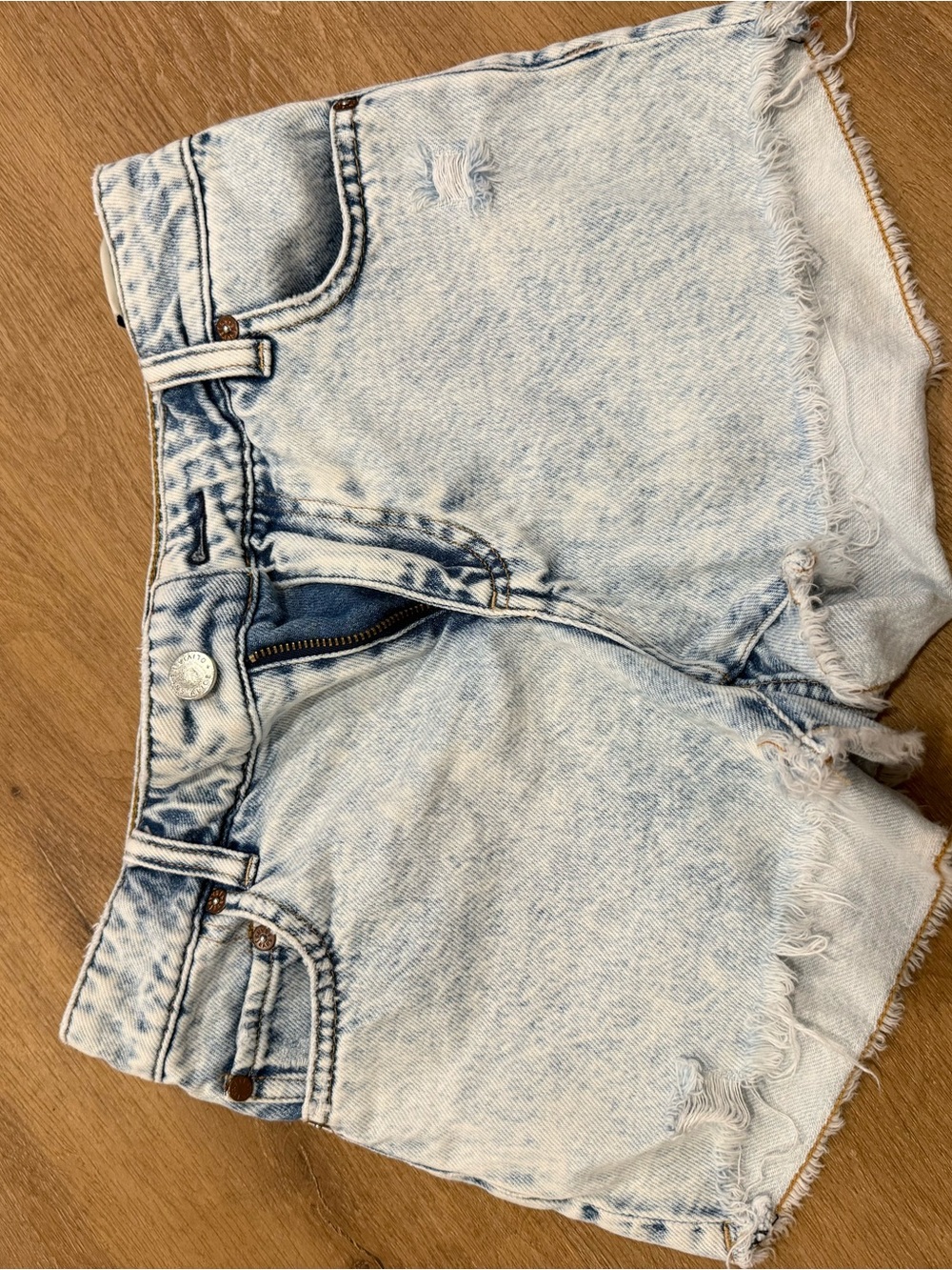 Alice + Olivia Light Acid-Wash Denim Cutoff Shorts